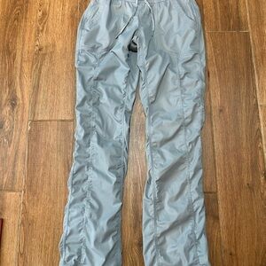 The NorthFace Women’s Pants Gray Pockets Drawstring Size S